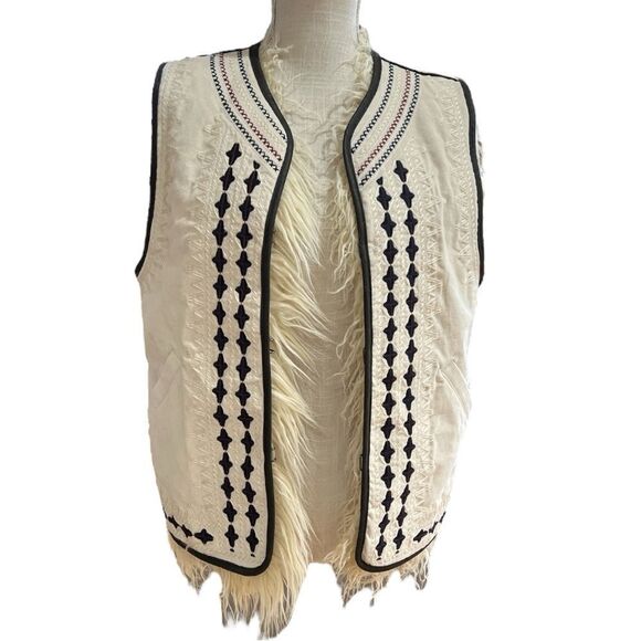 NWT Free People Boho Embroidered Faux Fur Vest in Almond Size XS - Picture 2 of 10